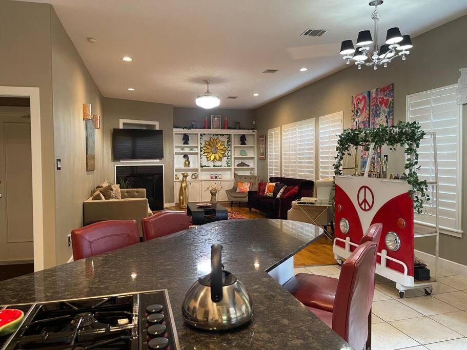 Wanderlust Villa Near Galleria Mall Houston Luaran gambar